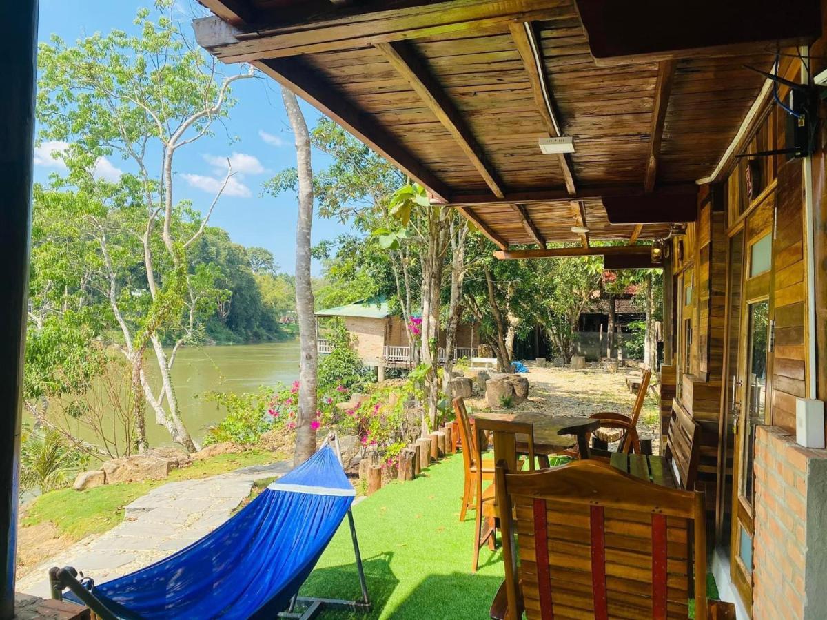 Floor River View Cat Tien Exterior photo